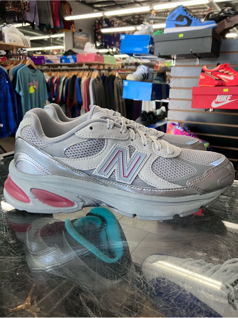 New Balance 2010 Silver Beige Red Size 8.5